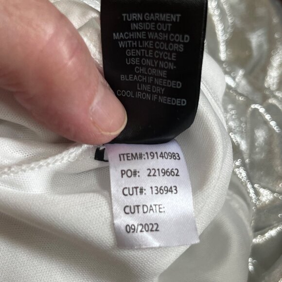 Torrid Silver‎ Metallic Stretch Liquid Knit Surplice Dress Party Size 0 / 12 / L - Picture 10 of 11